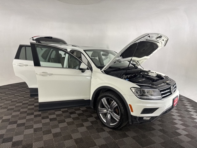 2021 Volkswagen Tiguan SEL photo 8