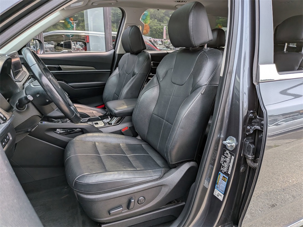 2022 Kia Telluride EX photo 20