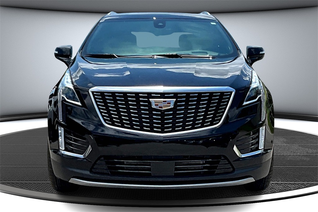 2024 Cadillac XT5 Platinum Premium Luxury photo 2