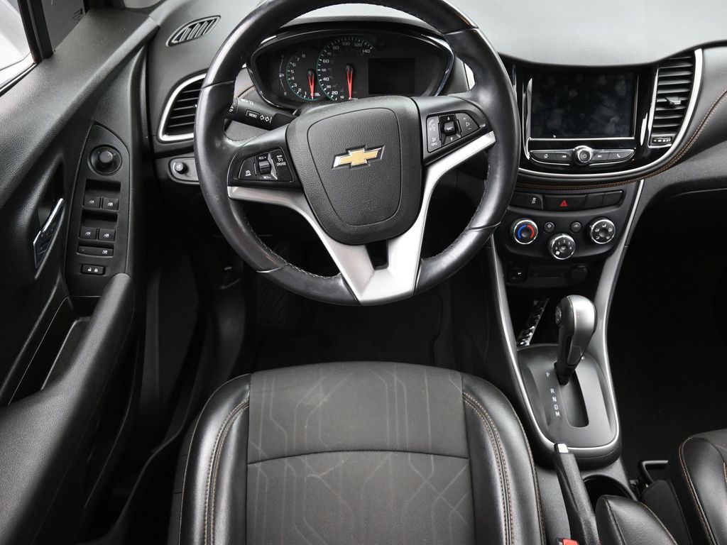 2019 Chevrolet Trax LT photo 9