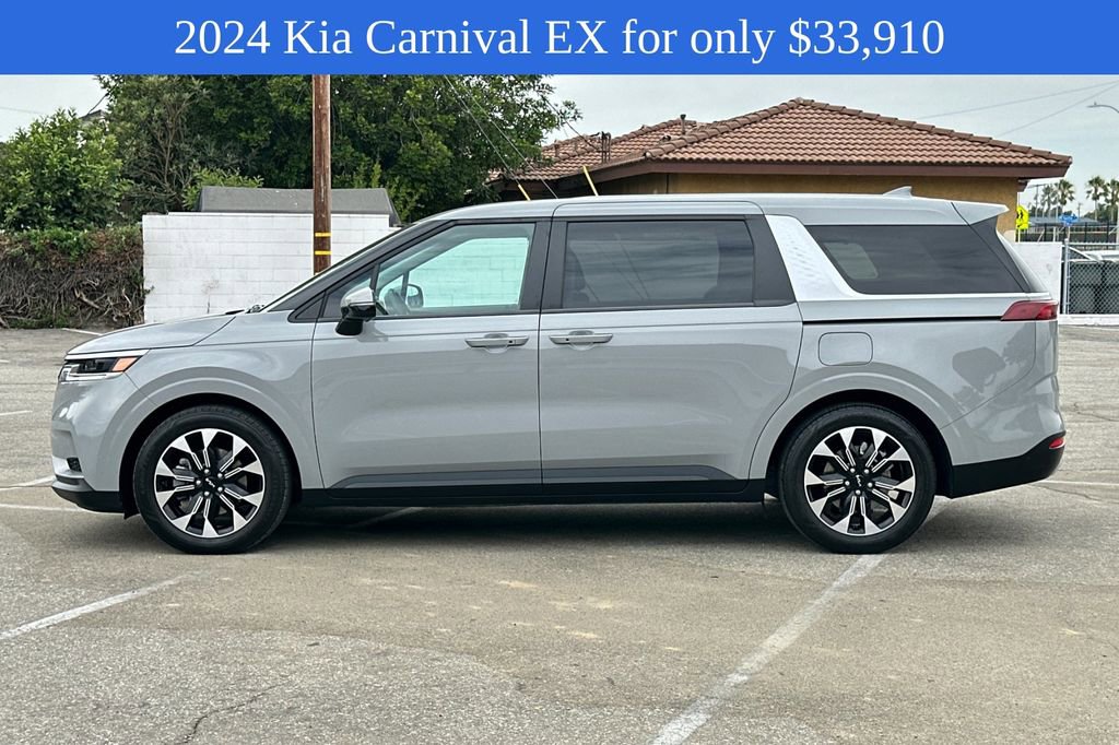 2024 Kia Carnival EX photo 7