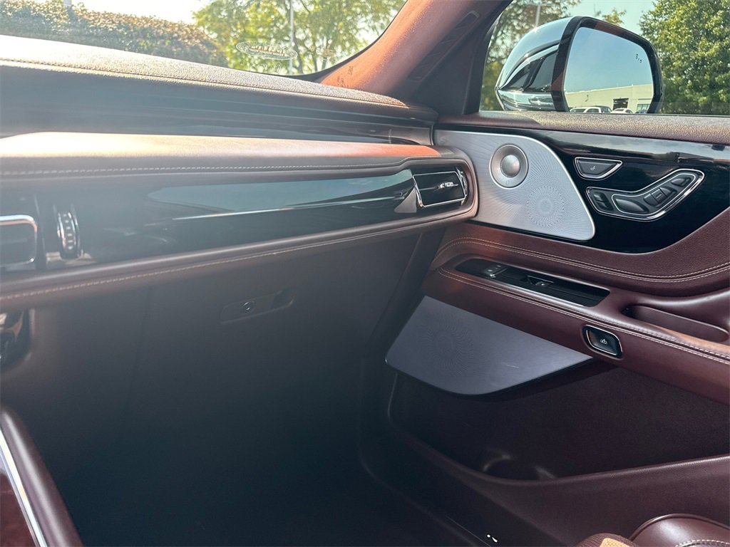 2022 Lincoln Aviator Black Label photo 21