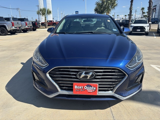 2019 Hyundai Sonata SE photo 2