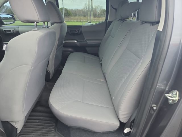 2021 Toyota Tacoma SR5 photo 22