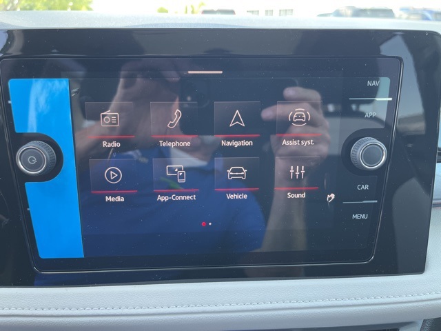 2025 Volkswagen Taos SEL photo 16