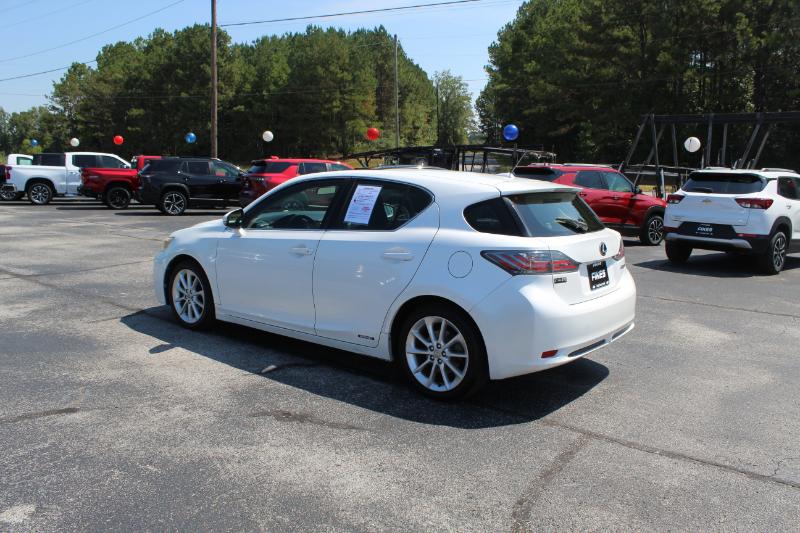 2013 Lexus CT 200h photo 3