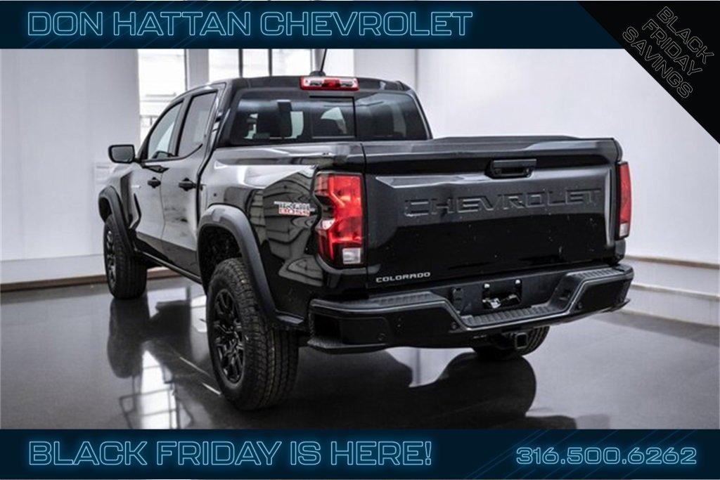 2026 Chevrolet Colorado Trail Boss photo 3