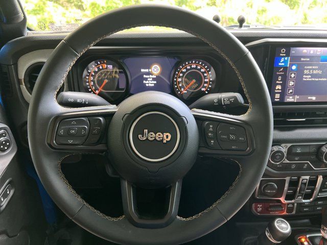 2024 Jeep Gladiator Willys photo 6