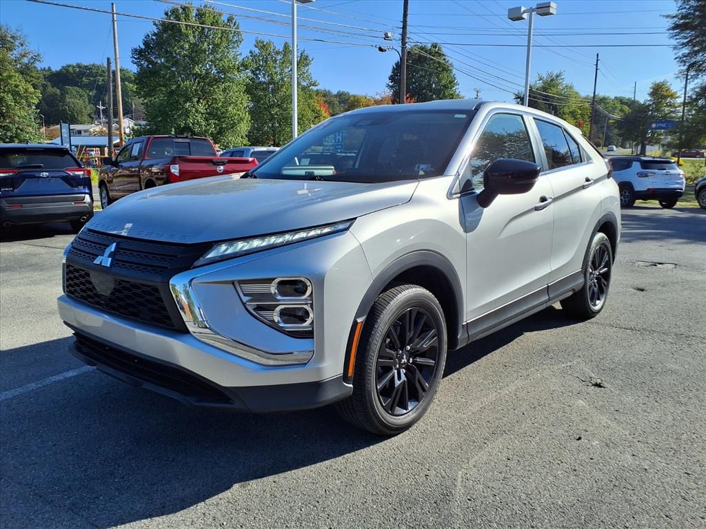 2023 Mitsubishi Eclipse Cross LE photo 7