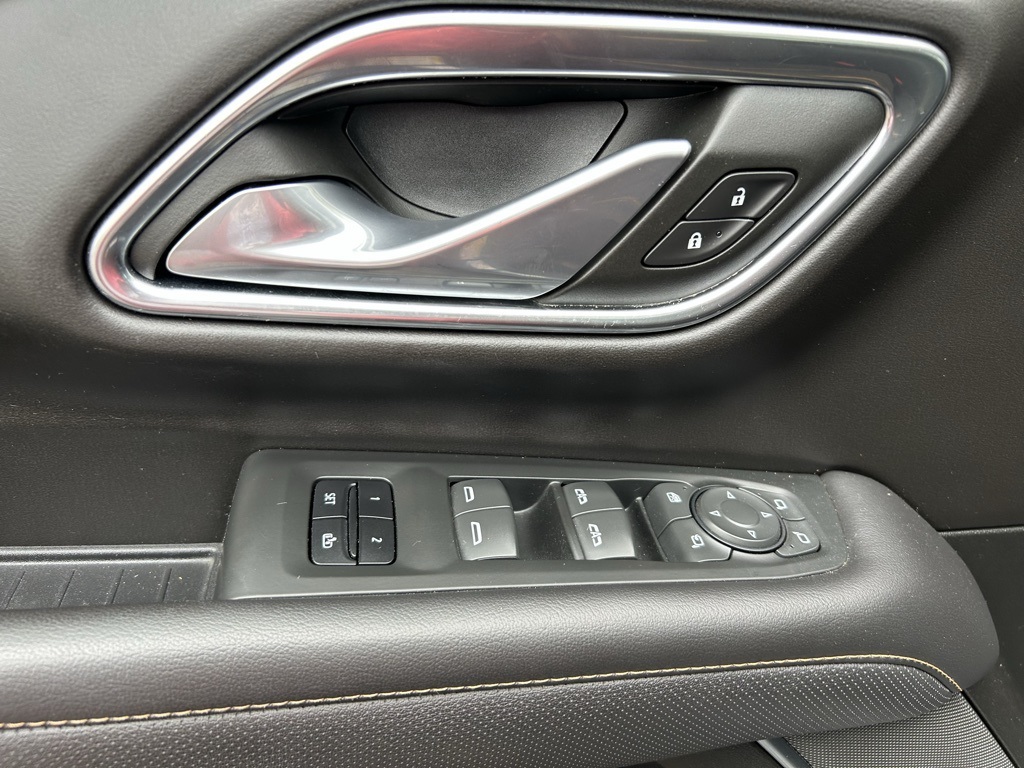 2021 Gmc Yukon AT4 photo 11