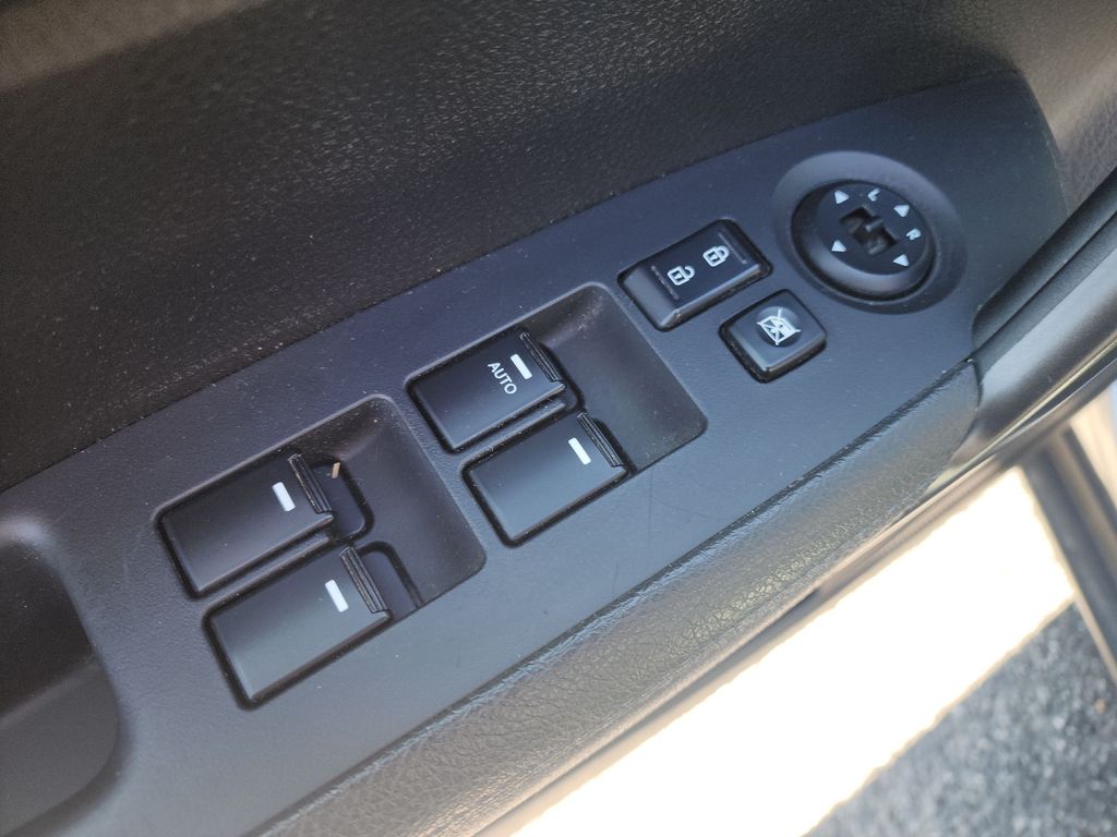 2013 Kia Sorento LX photo 23