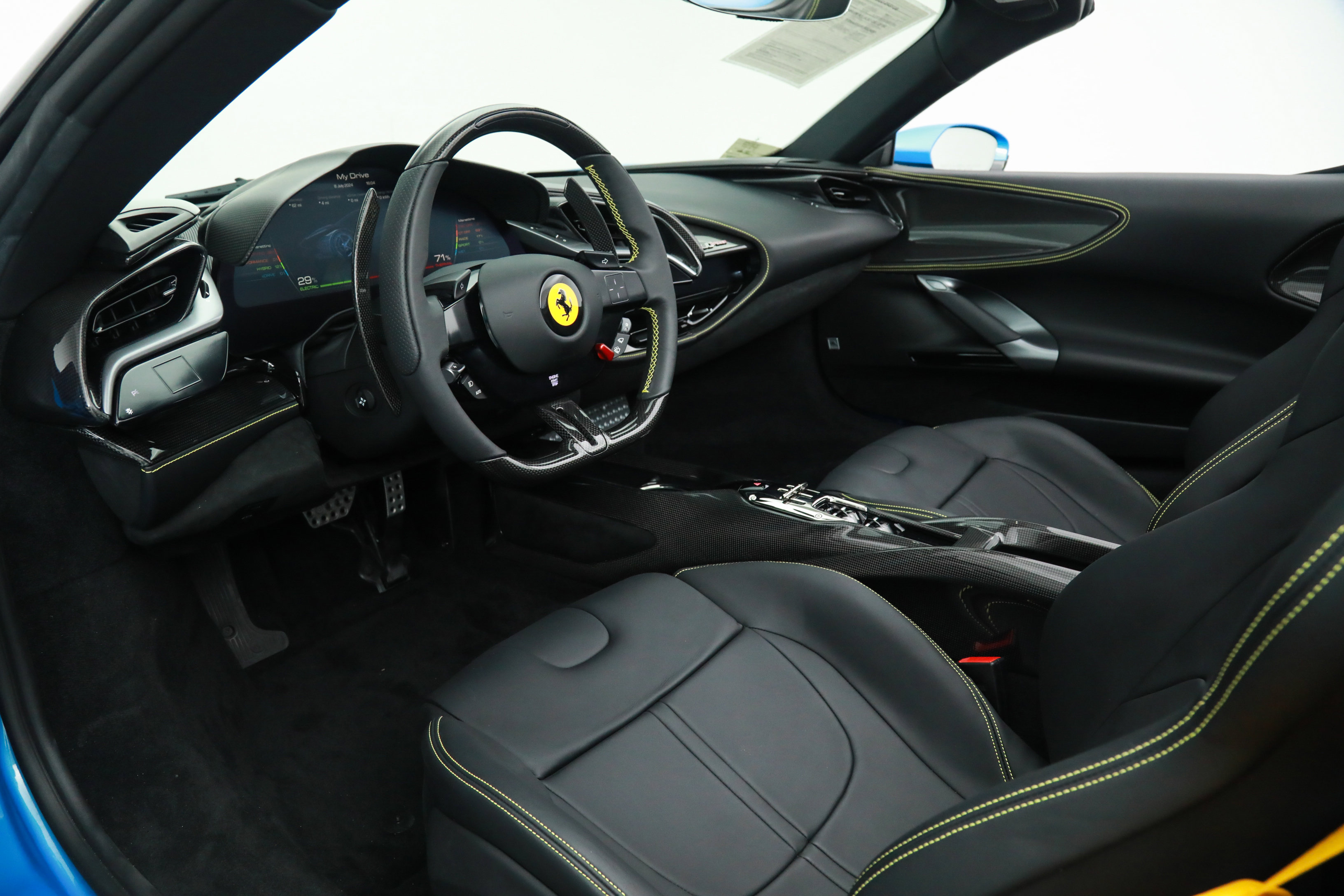 2023 Ferrari SF90 Spider Assetto Fiorano photo 2