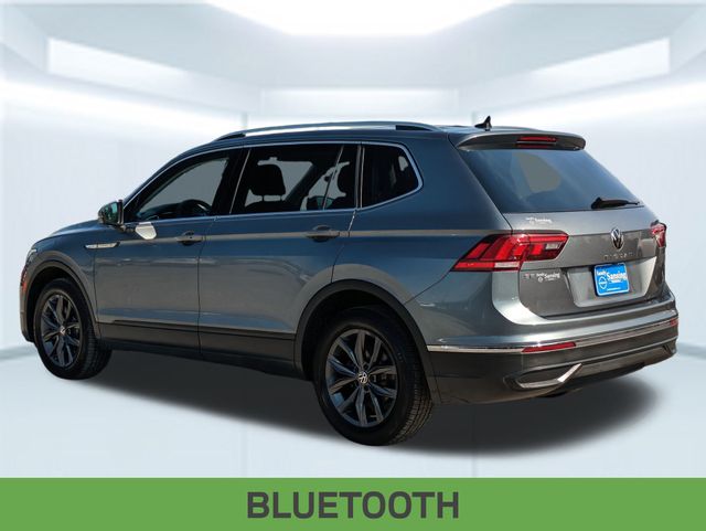 2022 Volkswagen Tiguan SE photo 3