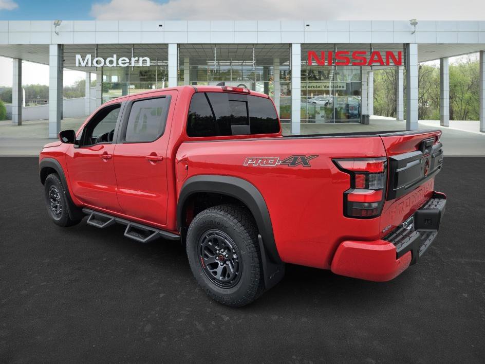 2025 Nissan Frontier Crew Cab PRO-4X photo 5