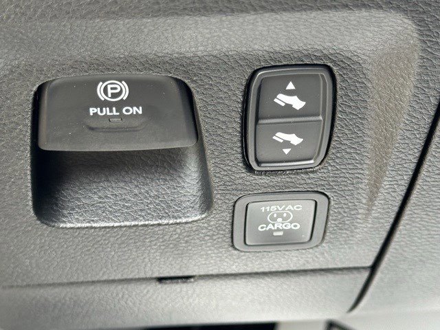 2026 Ram 1500 Laramie photo 14