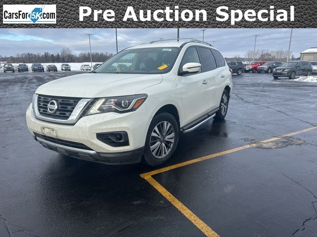 2020 Nissan Pathfinder SV