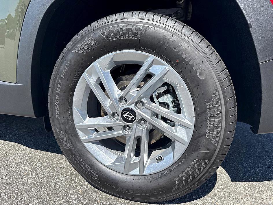 2025 Hyundai Tucson SE photo 4