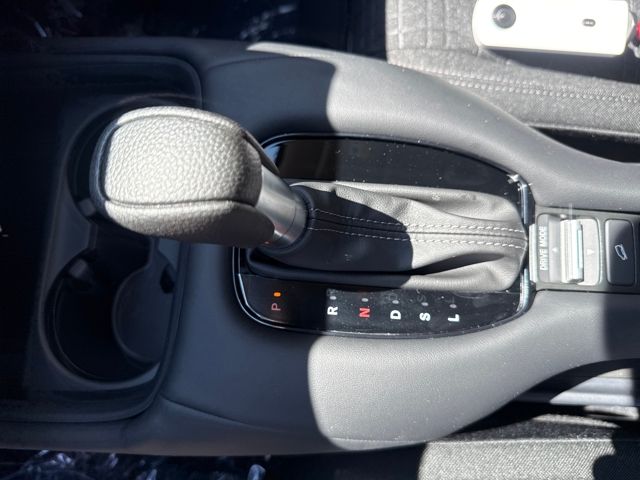 2026 Honda HR-V LX photo 18