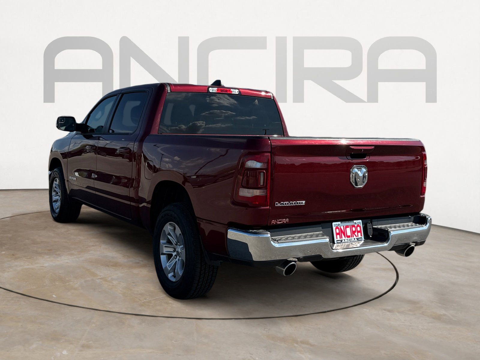 2024 Ram 1500 Laramie photo 7