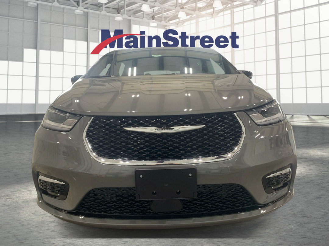 2025 Chrysler Pacifica photo 4
