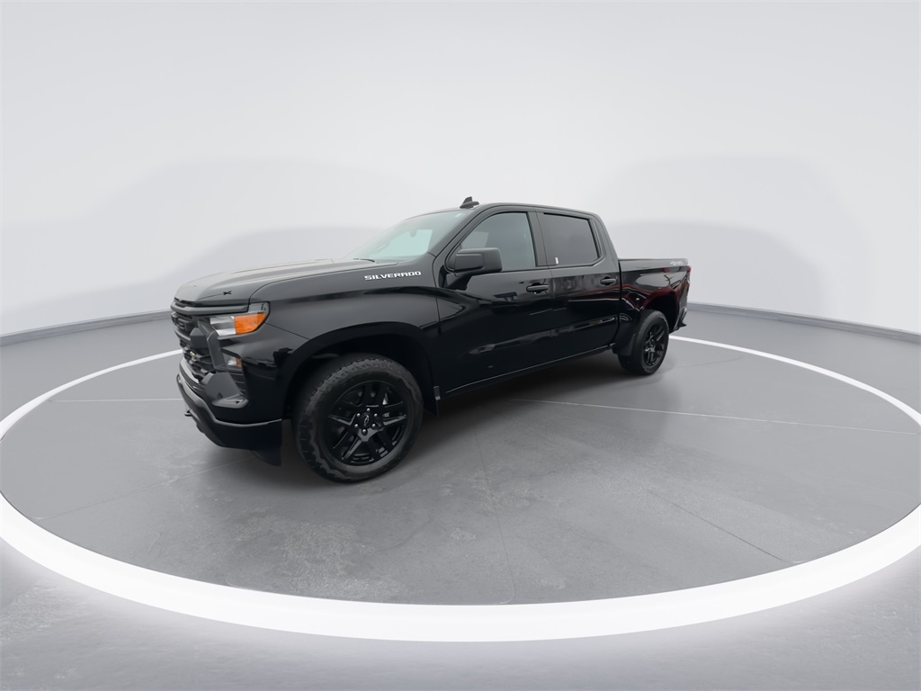 2024 Chevrolet Silverado 1500 Custom photo 4