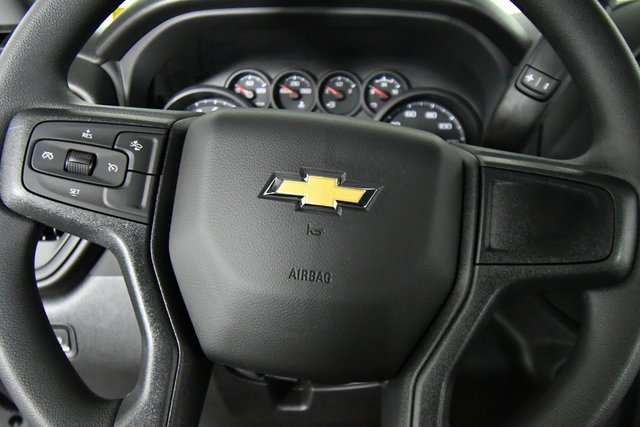 2026 Chevrolet Silverado 1500 photo 2