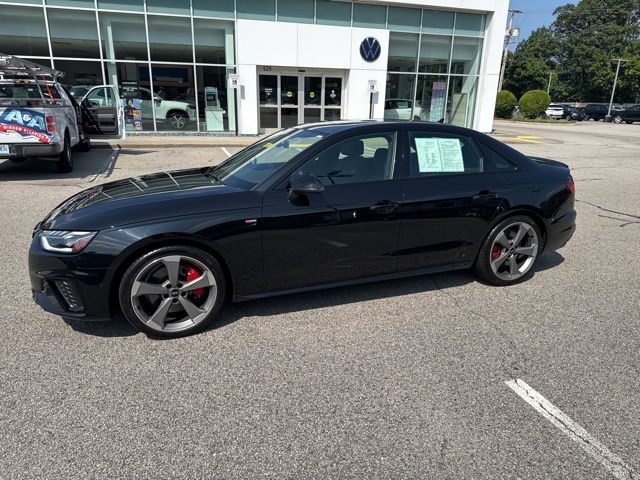 2023 Audi A4 45 S line Premium Plus Quattro photo 4