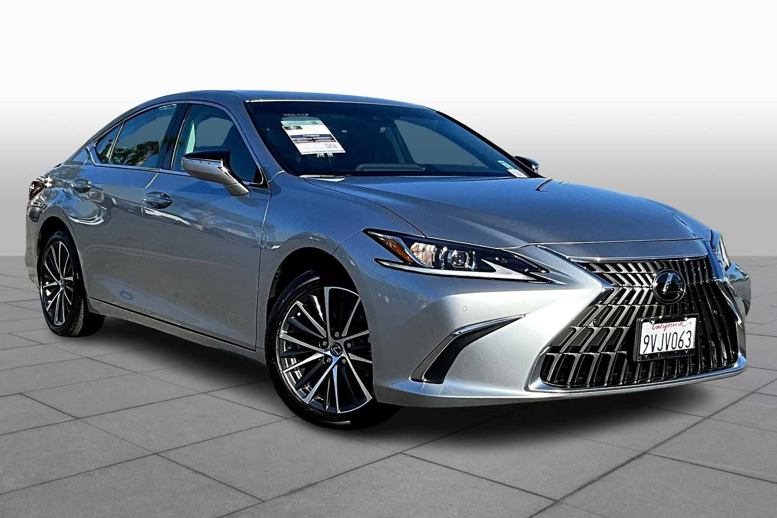 2025 Lexus ES 300h photo 2
