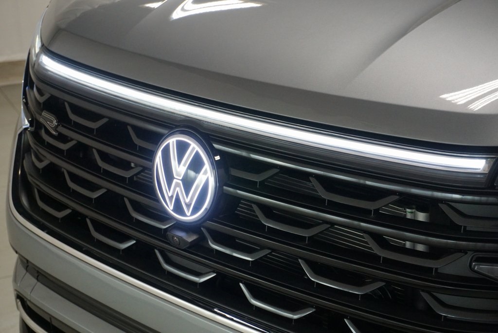 2025 Volkswagen Atlas Cross Sport SEL Premium R-Line photo 39