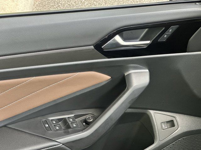 2025 Volkswagen Jetta 1.5T SEL photo 4