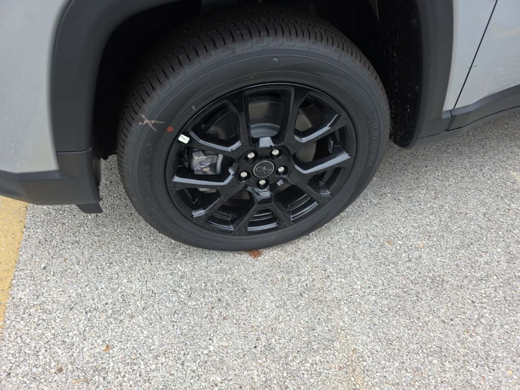 2026 Jeep Compass Latitude photo 3