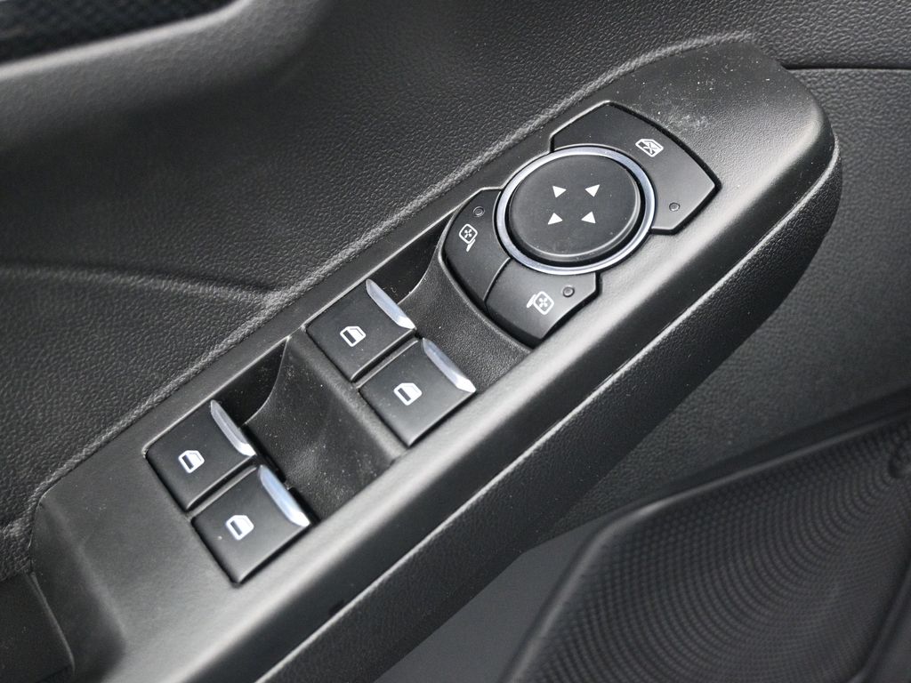 2025 Ford Escape Hybrid ST-Line