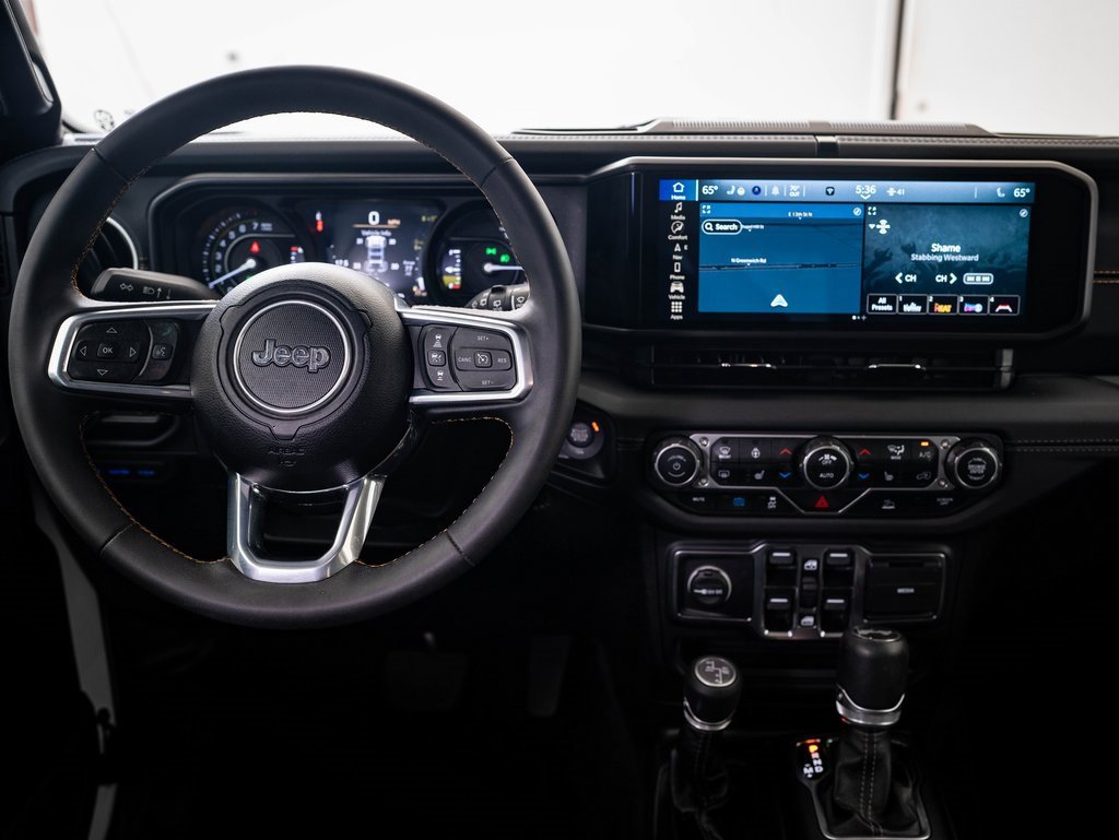 2024 Jeep Wrangler Sahara 4xe photo 27