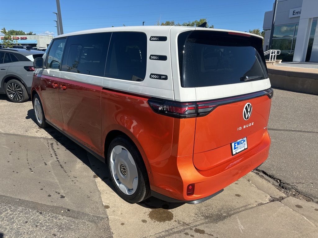 2025 Volkswagen ID. Buzz photo 3