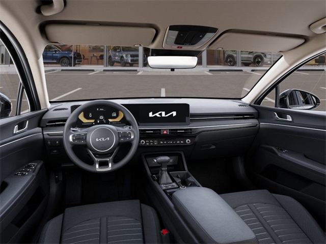 2025 Kia K5 LXS photo 13