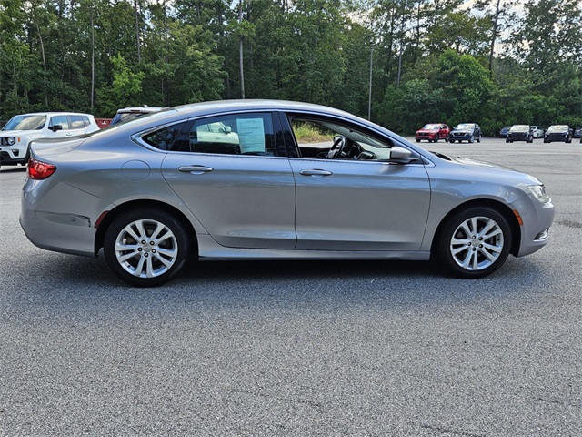 2016 Chrysler 200 LX photo 11