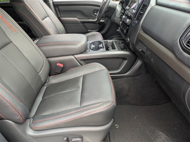 2024 Nissan Titan PRO-4X photo 30