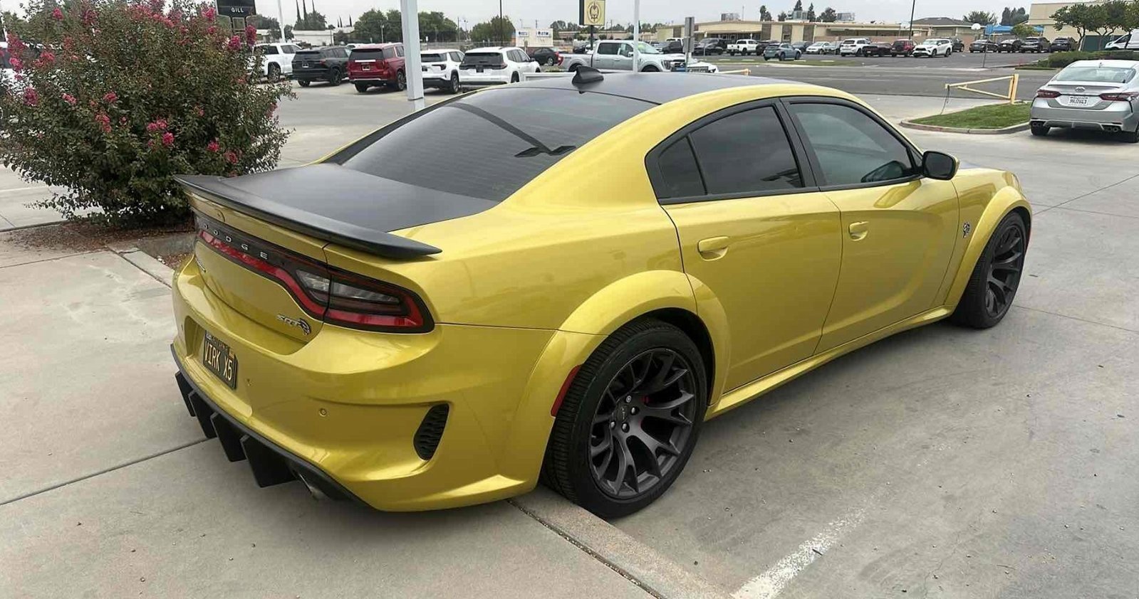 2021 Dodge Charger SRT8 Hellcat Widebody photo 3