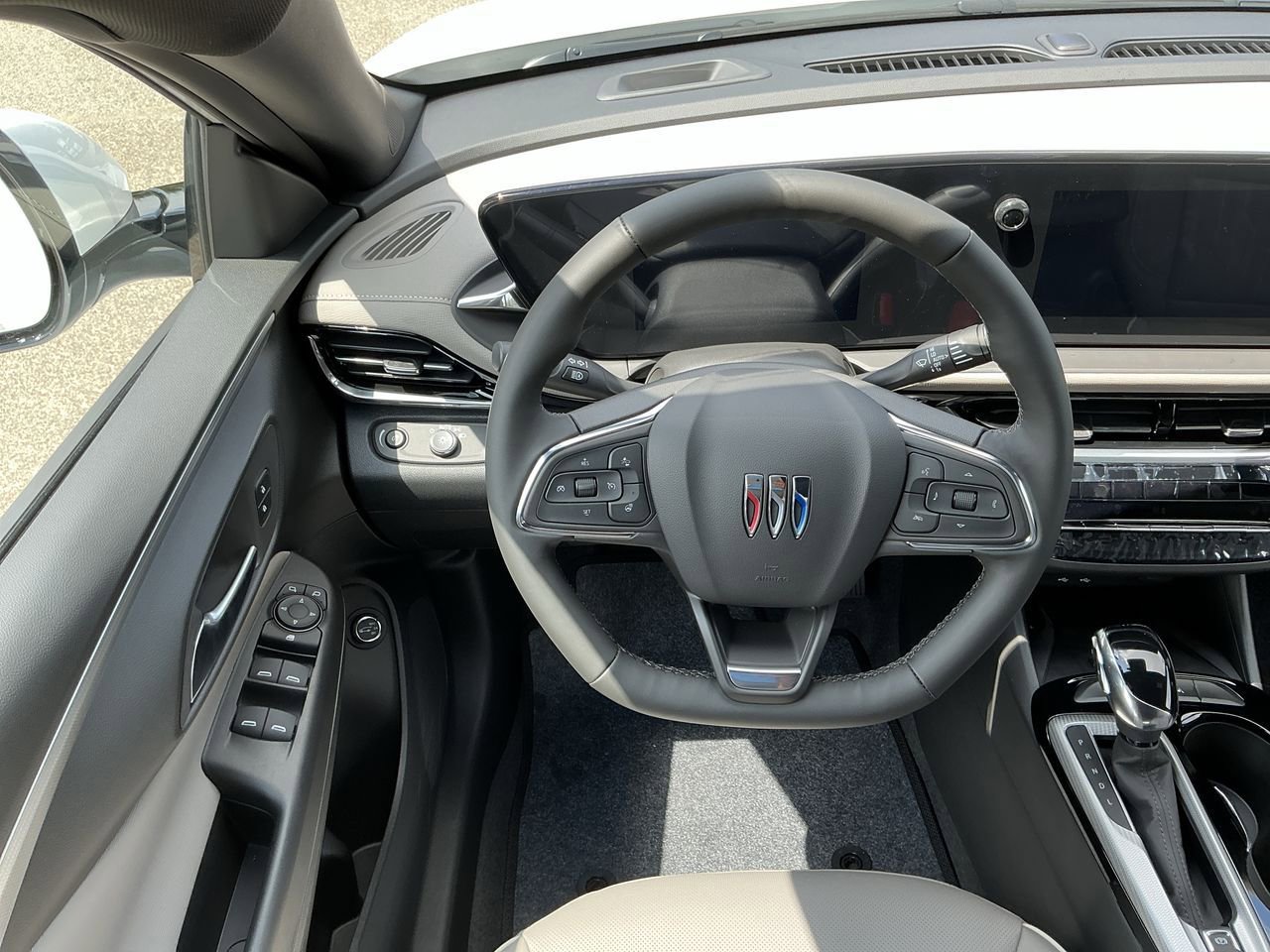 2025 Buick Envista Avenir photo 9