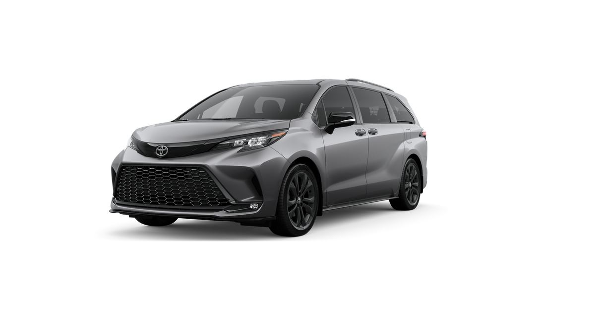 2026 Toyota Sienna XSE's photo