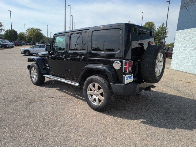 2016 Jeep Wrangler Unlimited Sahara photo 3