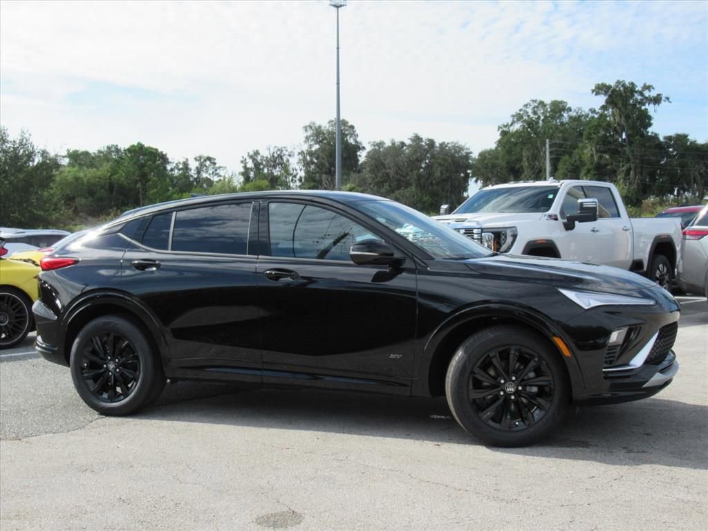 2025 Buick Envista ST photo 2