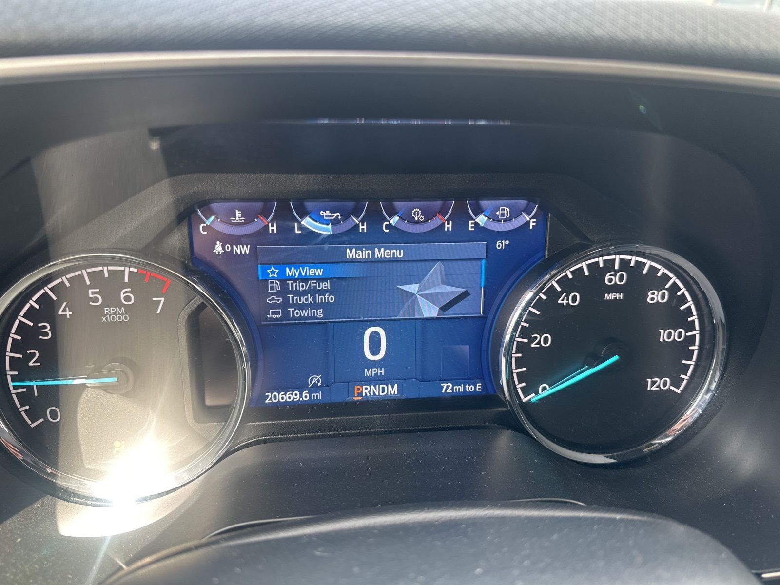 2023 Ford F-150 XLT photo 4