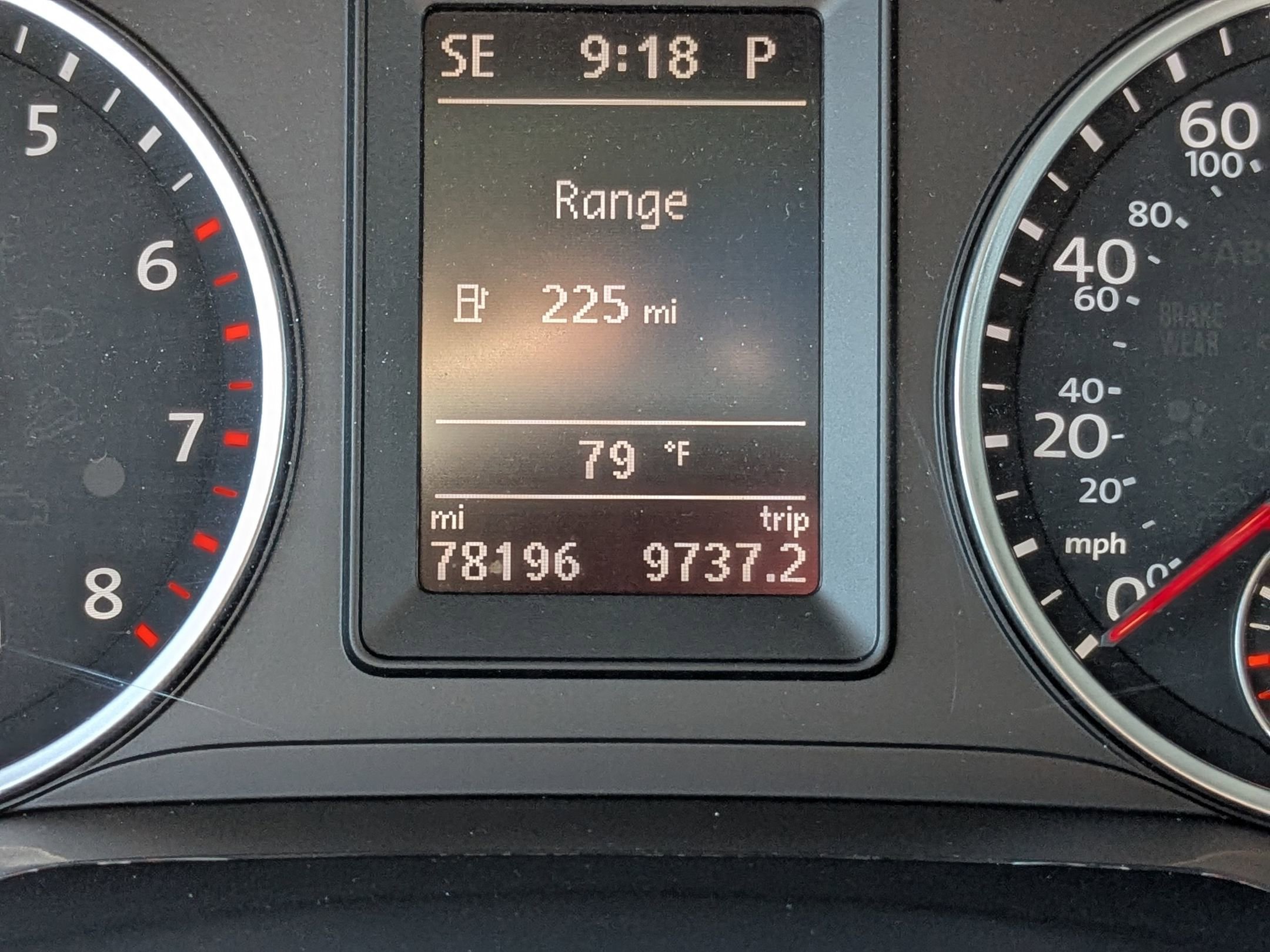 2017 Volkswagen Tiguan Wolfsburg Edition photo 21