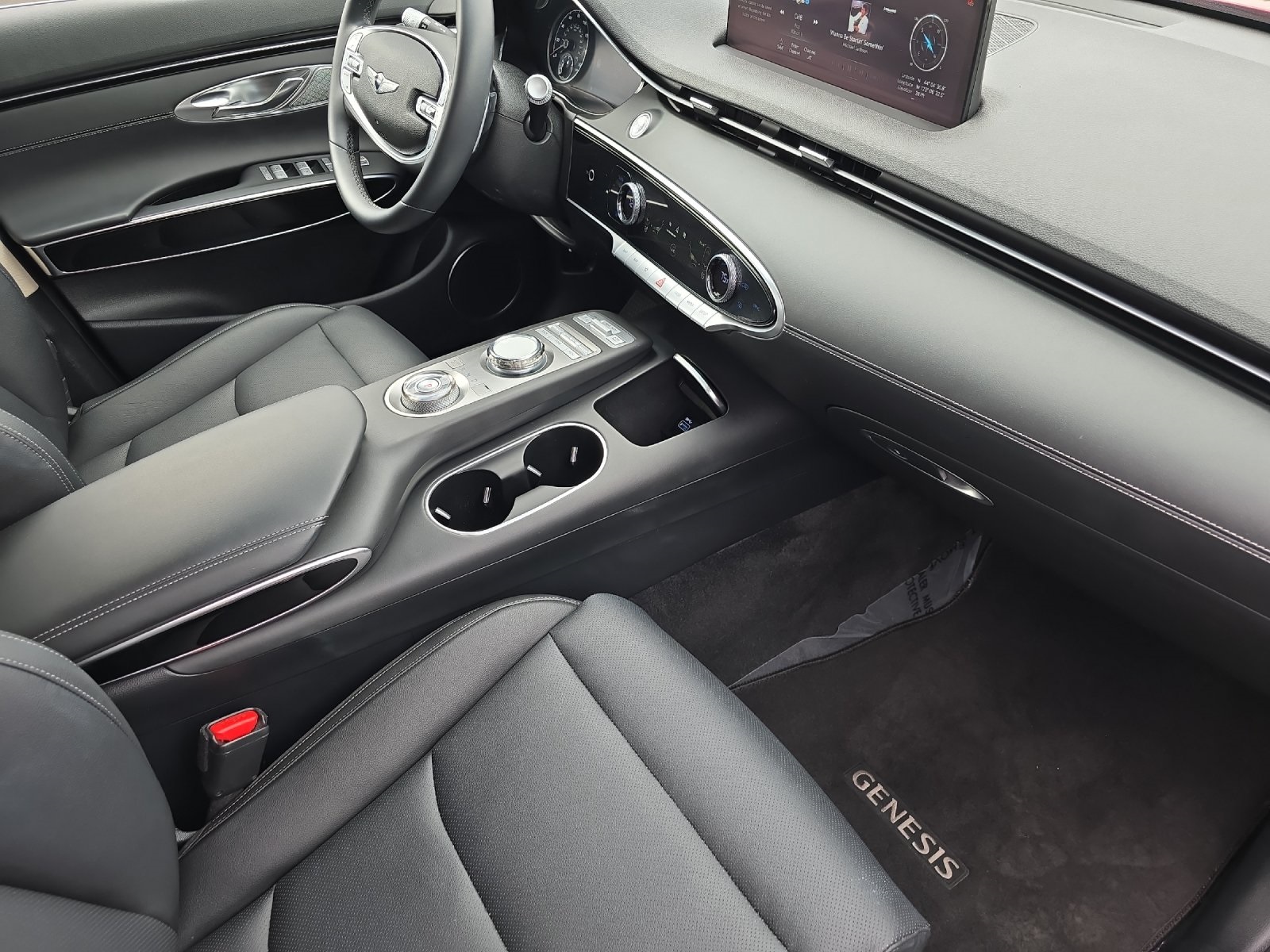 2025 Genesis GV70 2.5T photo 14