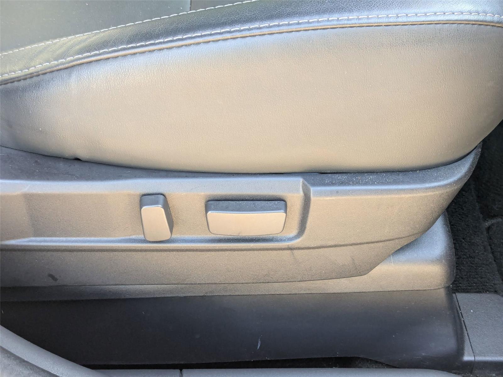 2020 Mitsubishi Outlander PHEV SEL photo 36