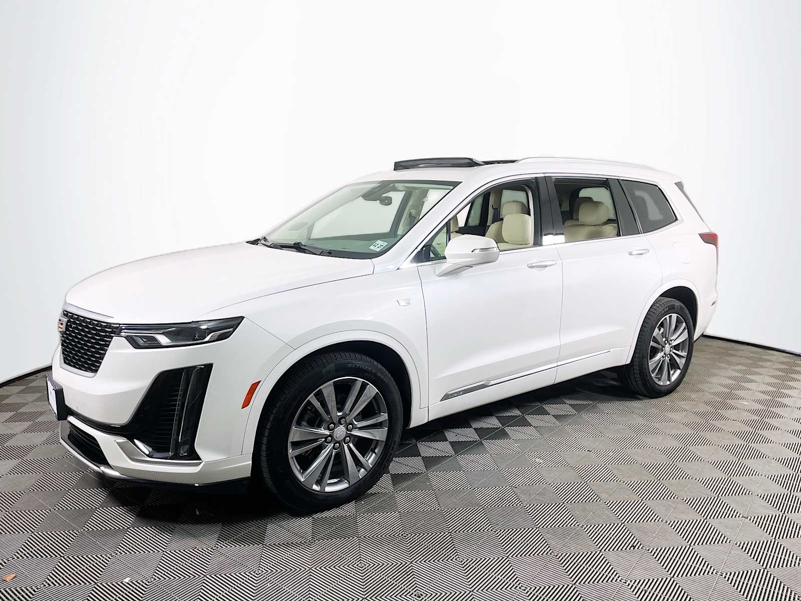 2023 Cadillac XT6 Premium Luxury's photo