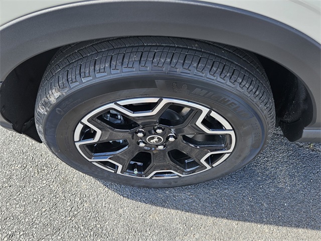 2025 Ford Bronco Sport Outer Banks photo 10