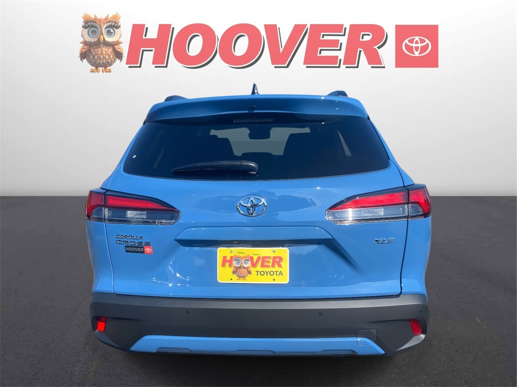 2026 Toyota Corolla Cross XLE photo 3