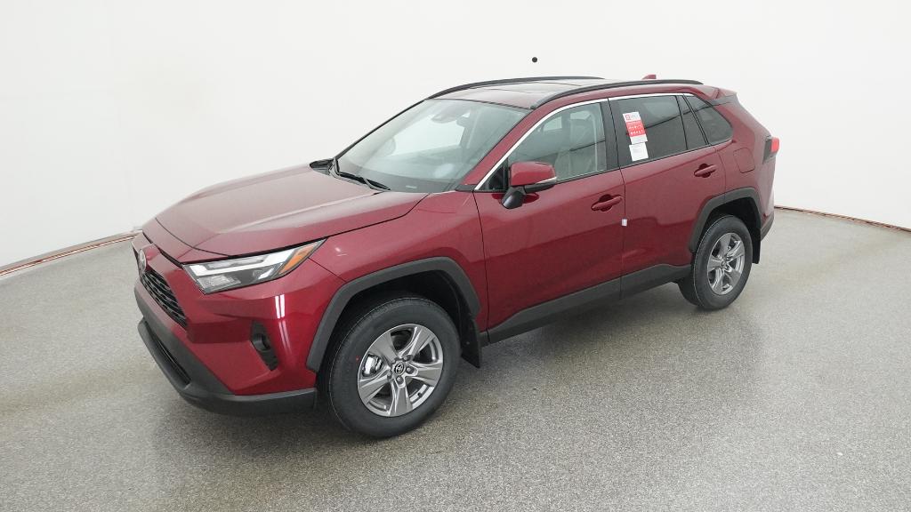 2025 Toyota RAV4 XLE's photo
